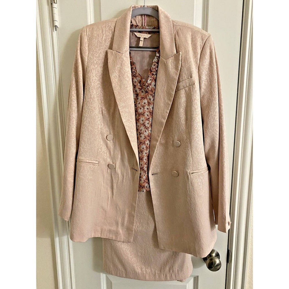 HOUSE OF HARLOW Double Breasted Jacquard Blazer‎ in Light Pink Size M